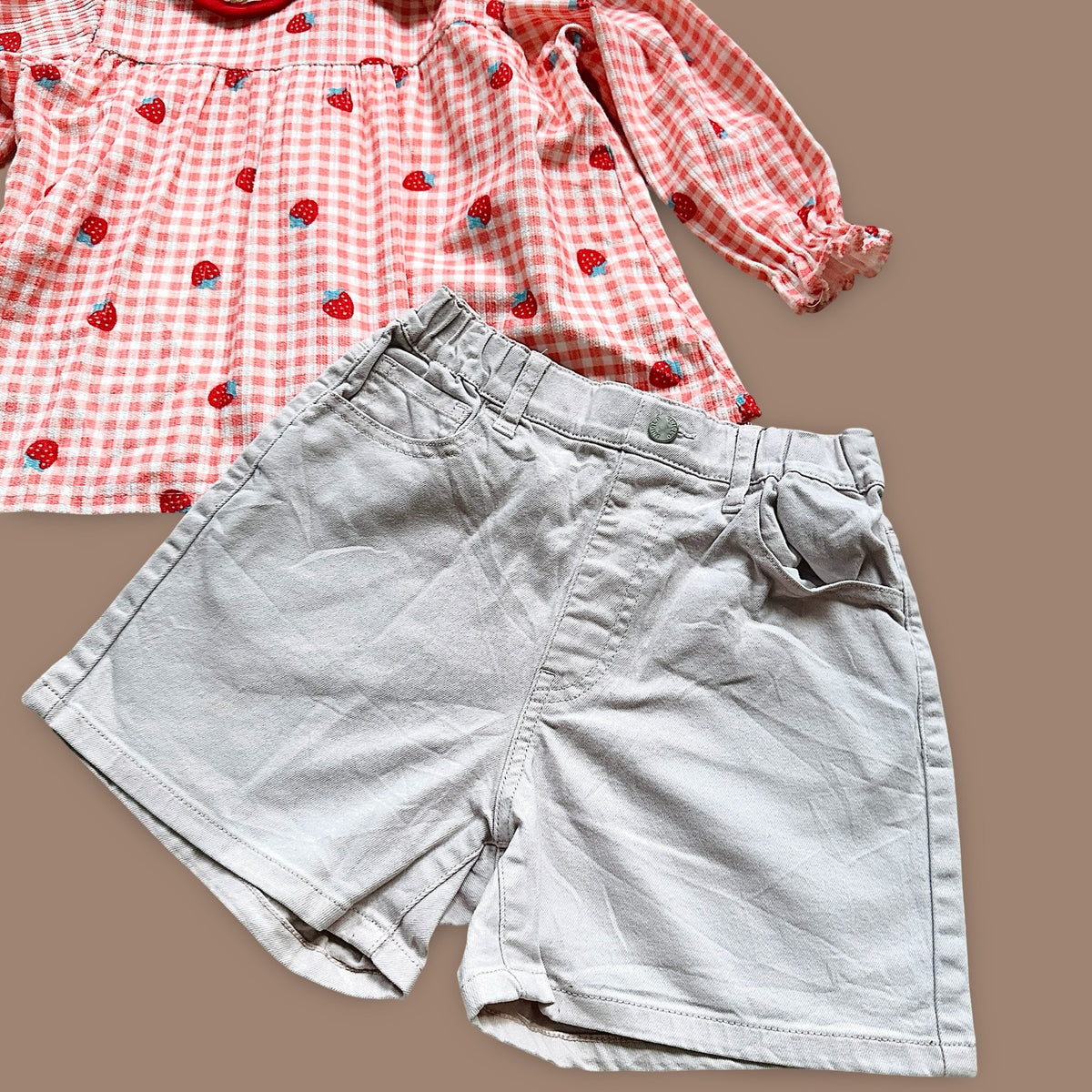 Strawberry fields gingham set
