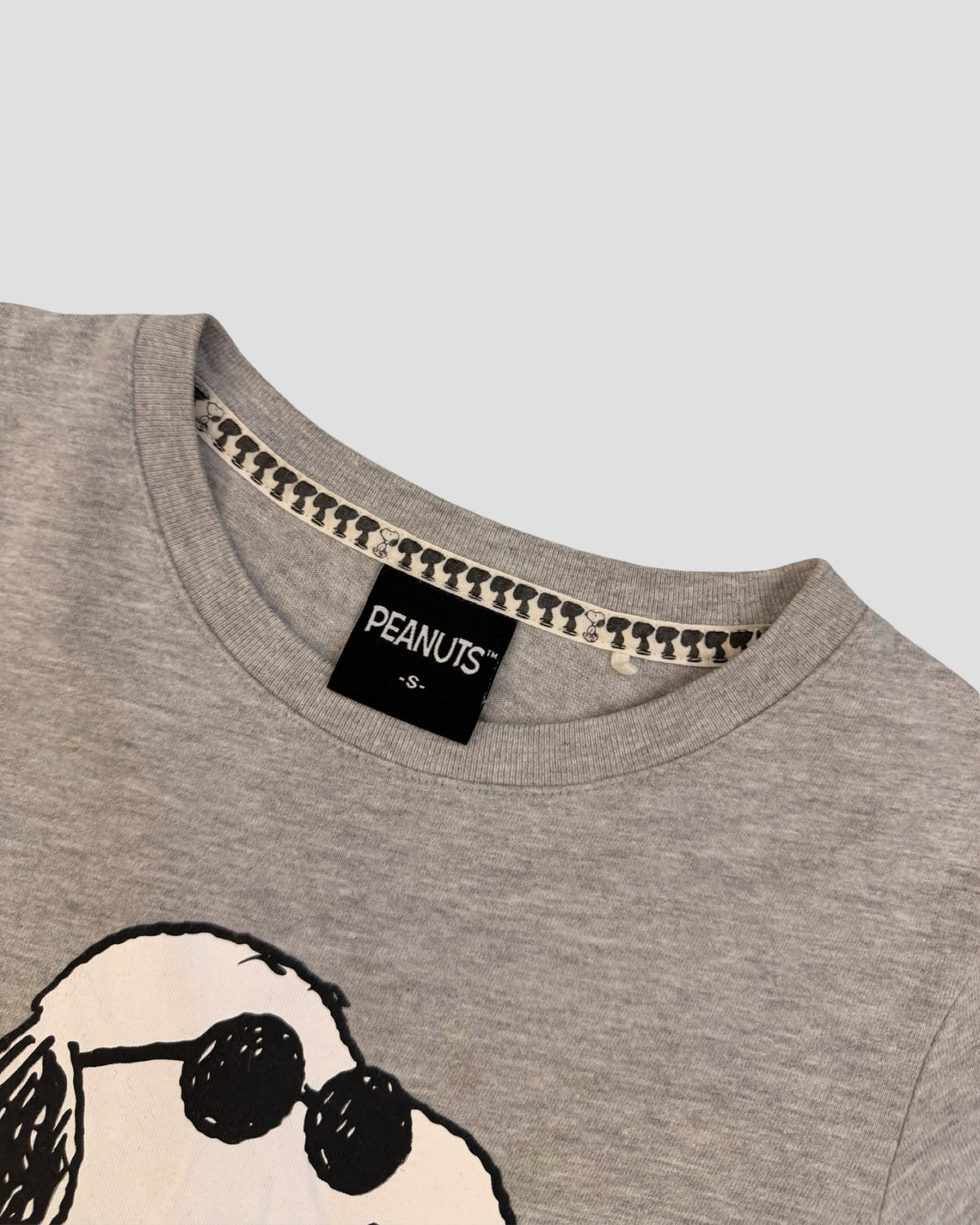 Peanuts ‘joe cool’ grey graphic tee