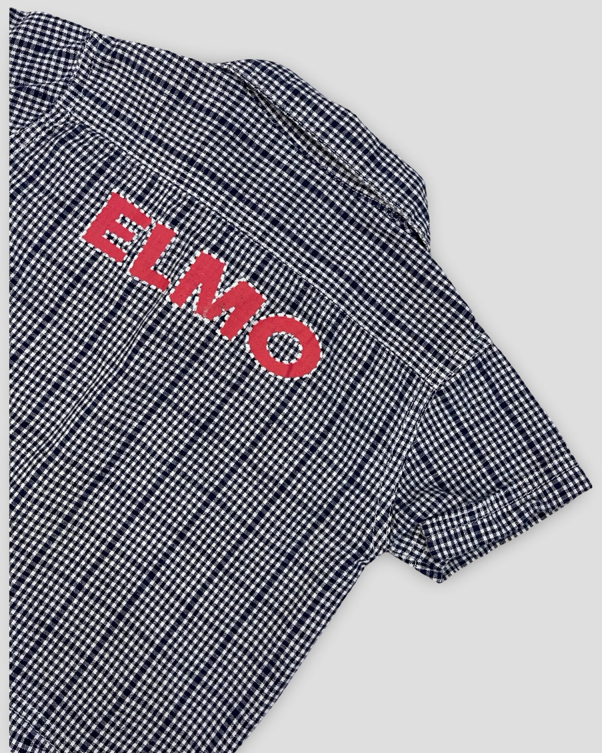 VINTAGE 2003 sesame street elmo gingham pocket button-up shirt