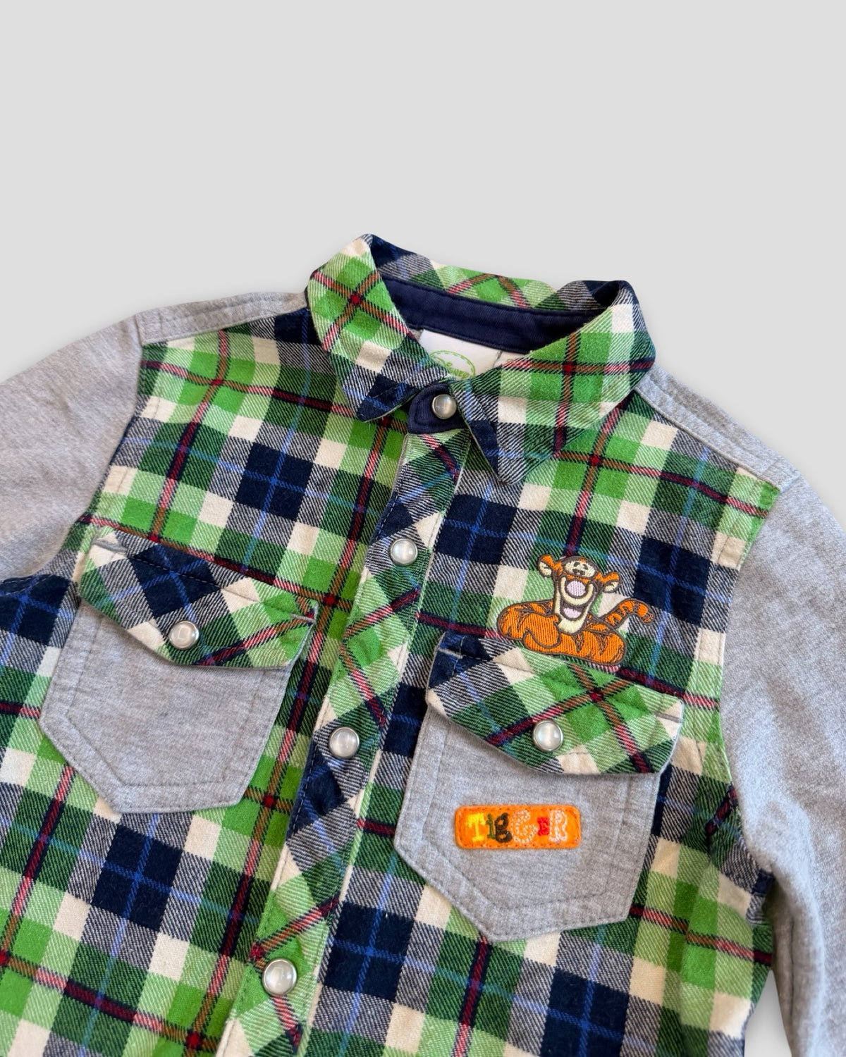 Disney tigger green flannel plaid long sleeve