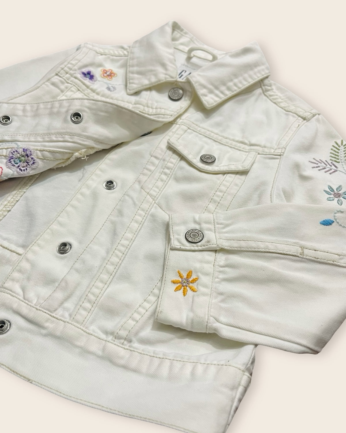 Gap embroidered white denim jacket