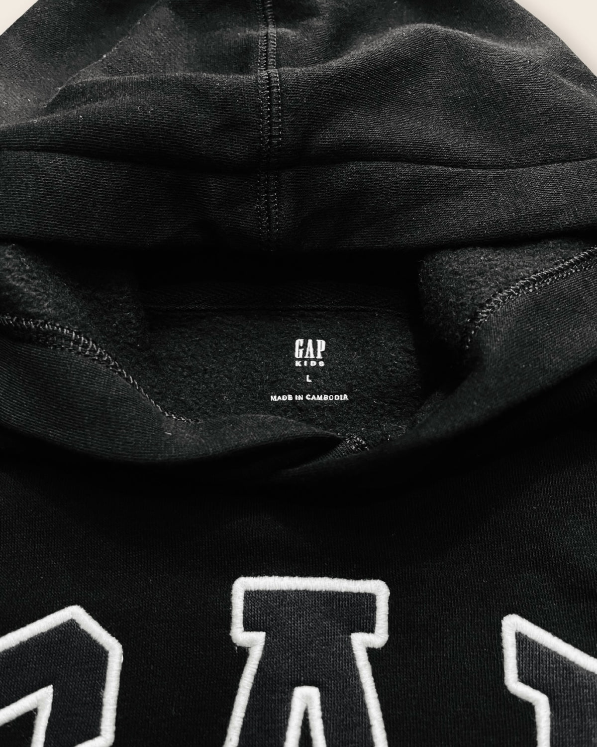Gap long-sleeve pullover hoodie