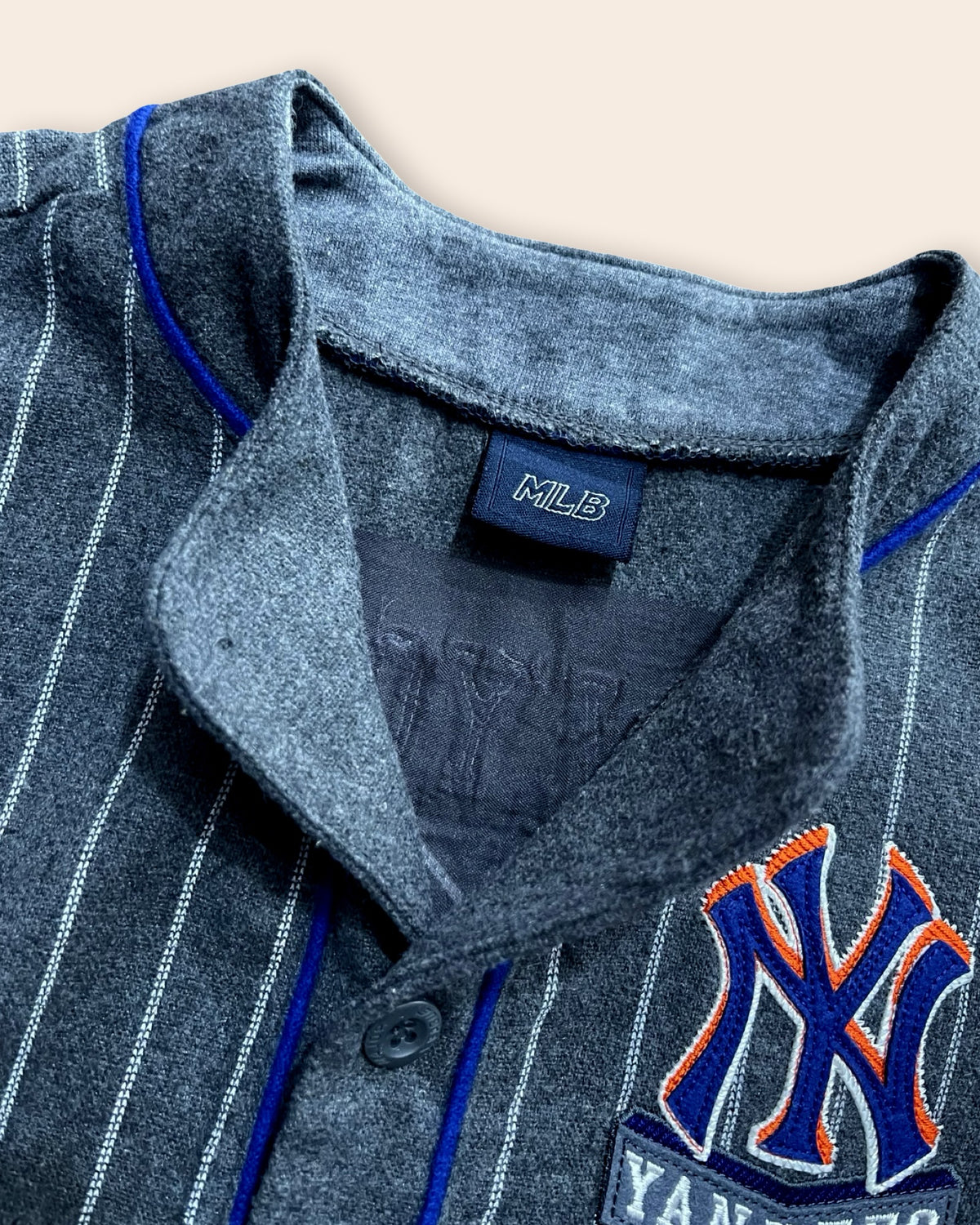 Mlb yankees pinstripe baseball button top, grey