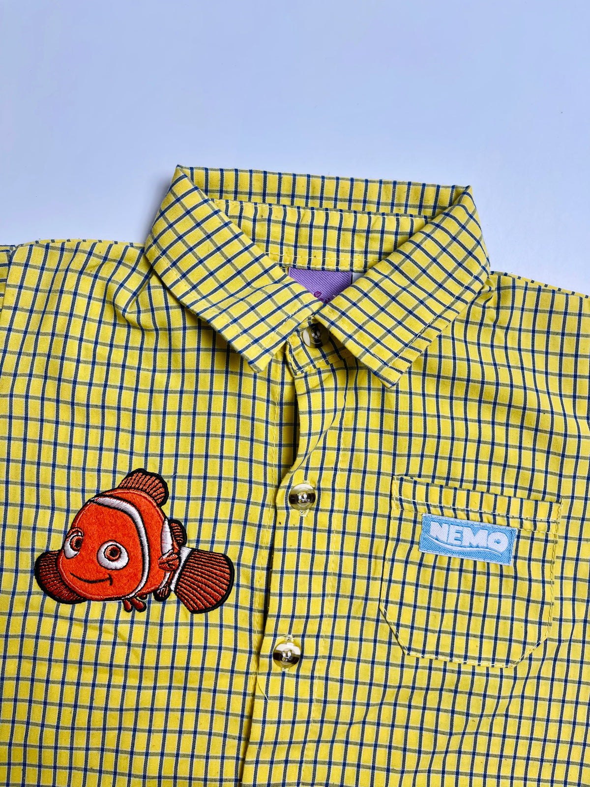 VINTAGE DISNEY - Finding Nemo Yellow Plaid Button-Up Shirt