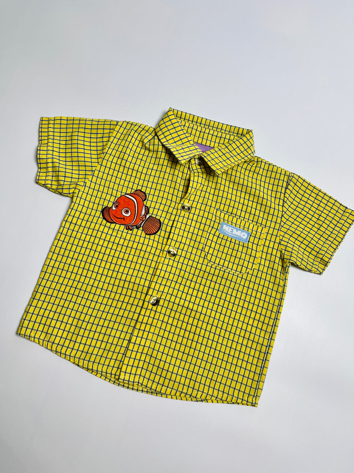 VINTAGE DISNEY - Finding Nemo Yellow Plaid Button-Up Shirt