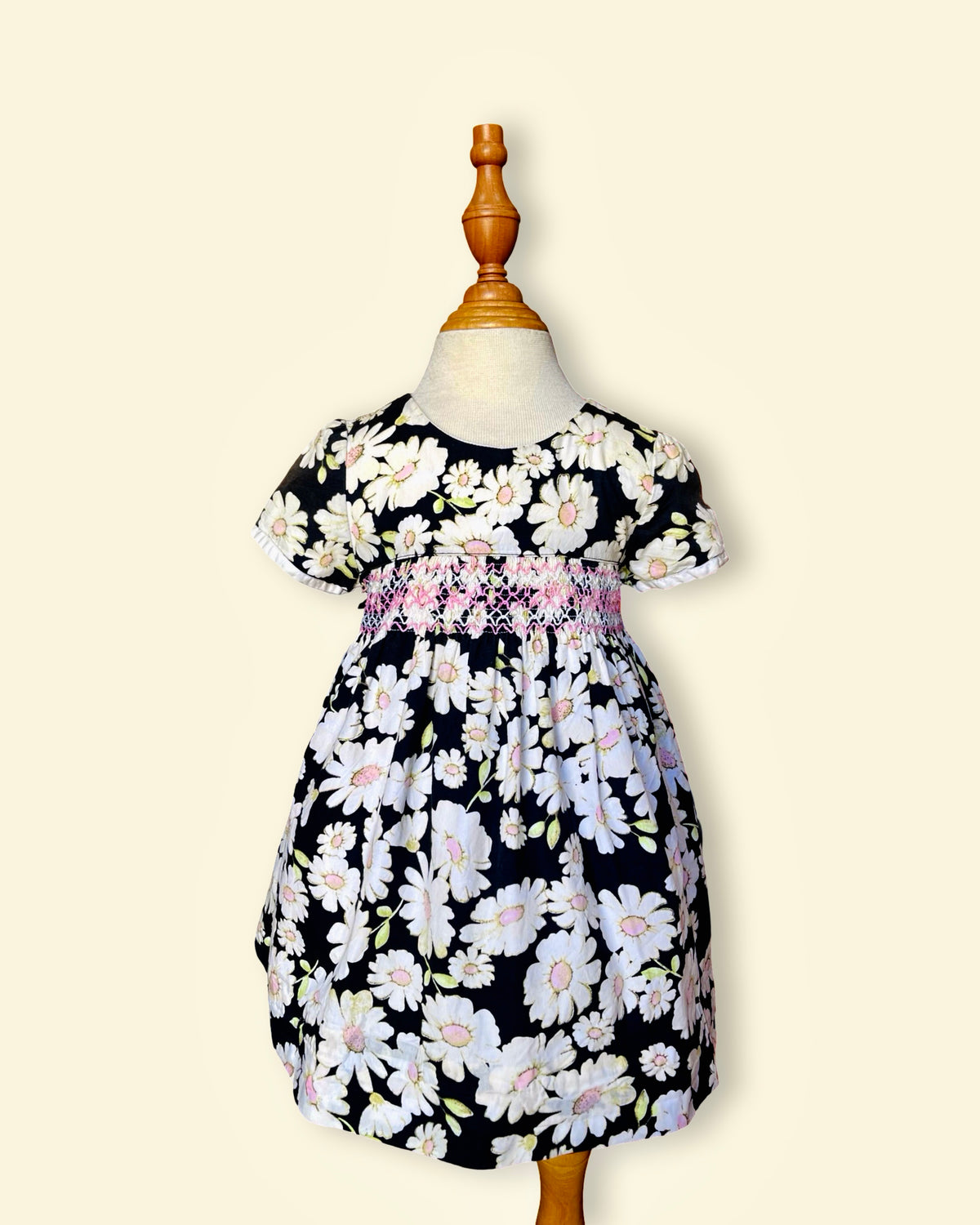 Vintage-Inspired Daisy Floral Smocked Dress