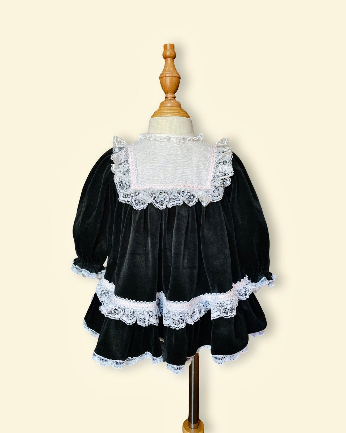 Bryan - Vintage Classic Black Velvet Lace Trim Party Dress