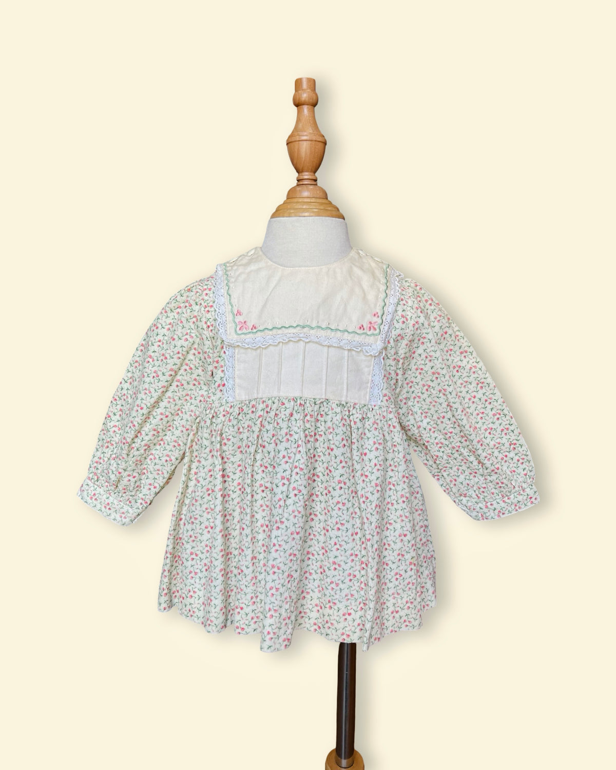 Vintage Tiny Floral Peter Pan Collar Dress