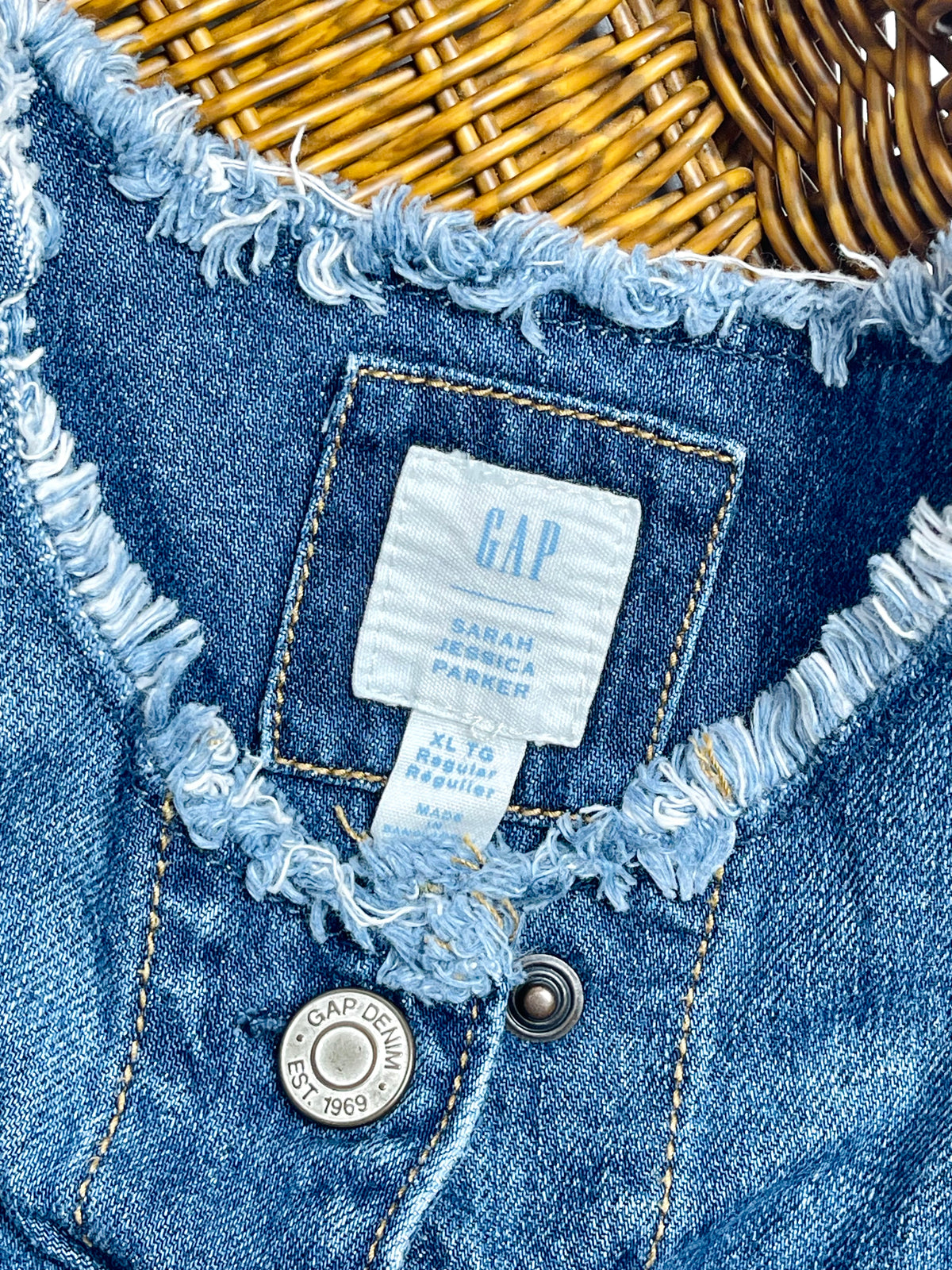 Vintage GAP Denim Jacket x Sarah Jessica Parker – Floral Quilted Sleeves