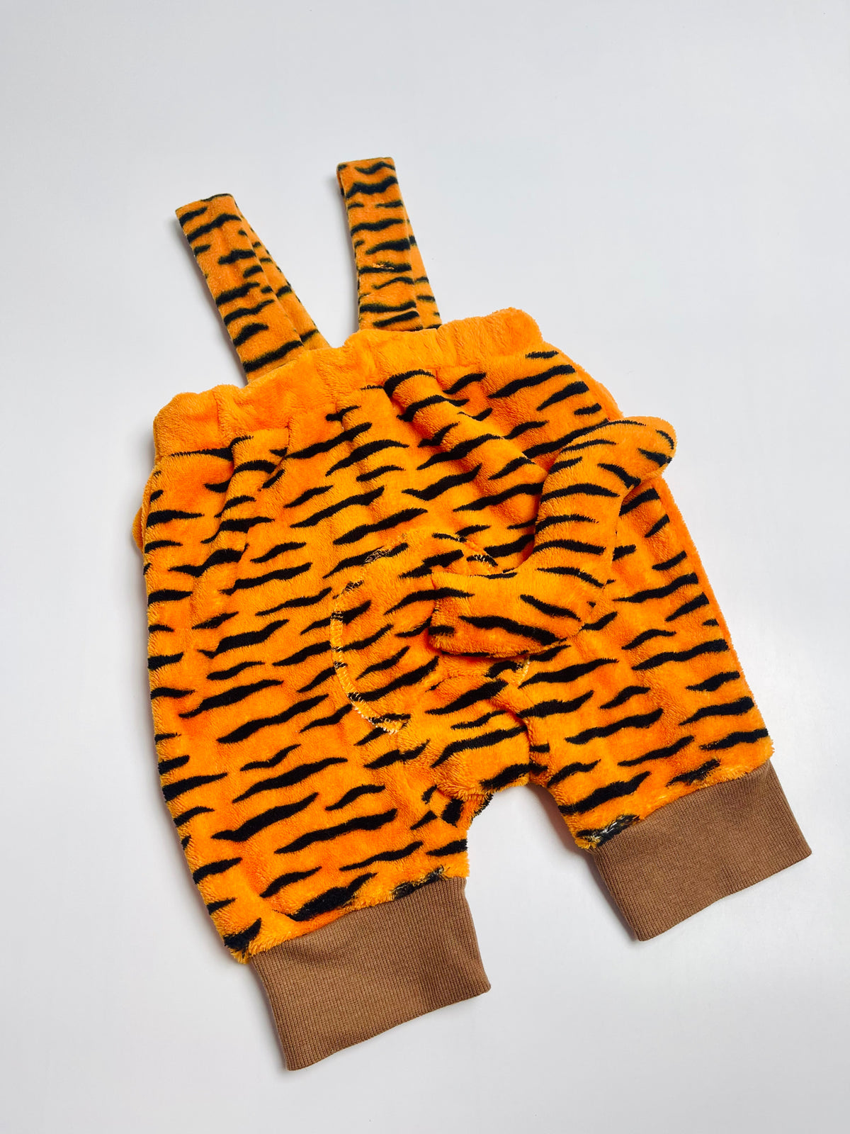 Disney - Tigger Fuzzy Overall Romper 🐯🧡