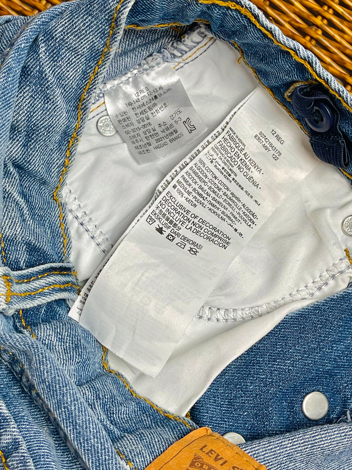 Levi’s Light Wash Color-Detail Denim Shorts