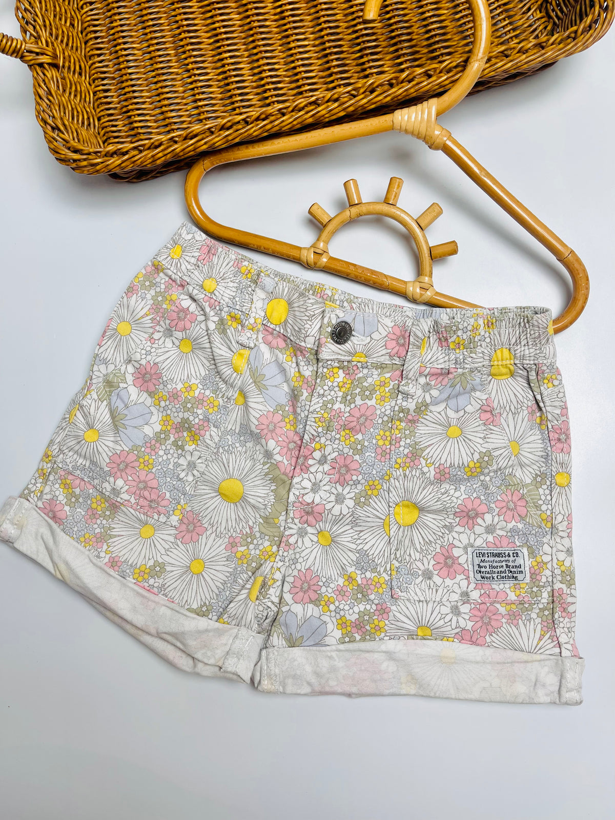 Levi’s Floral Daisy Denim Shorts