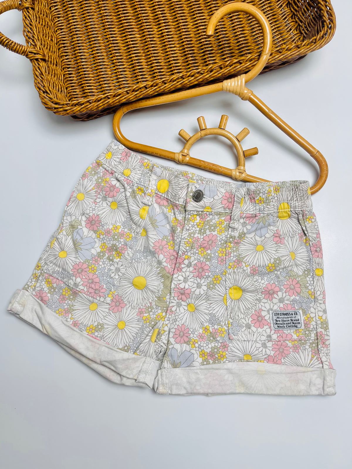 Levi’s Floral Daisy Denim Shorts