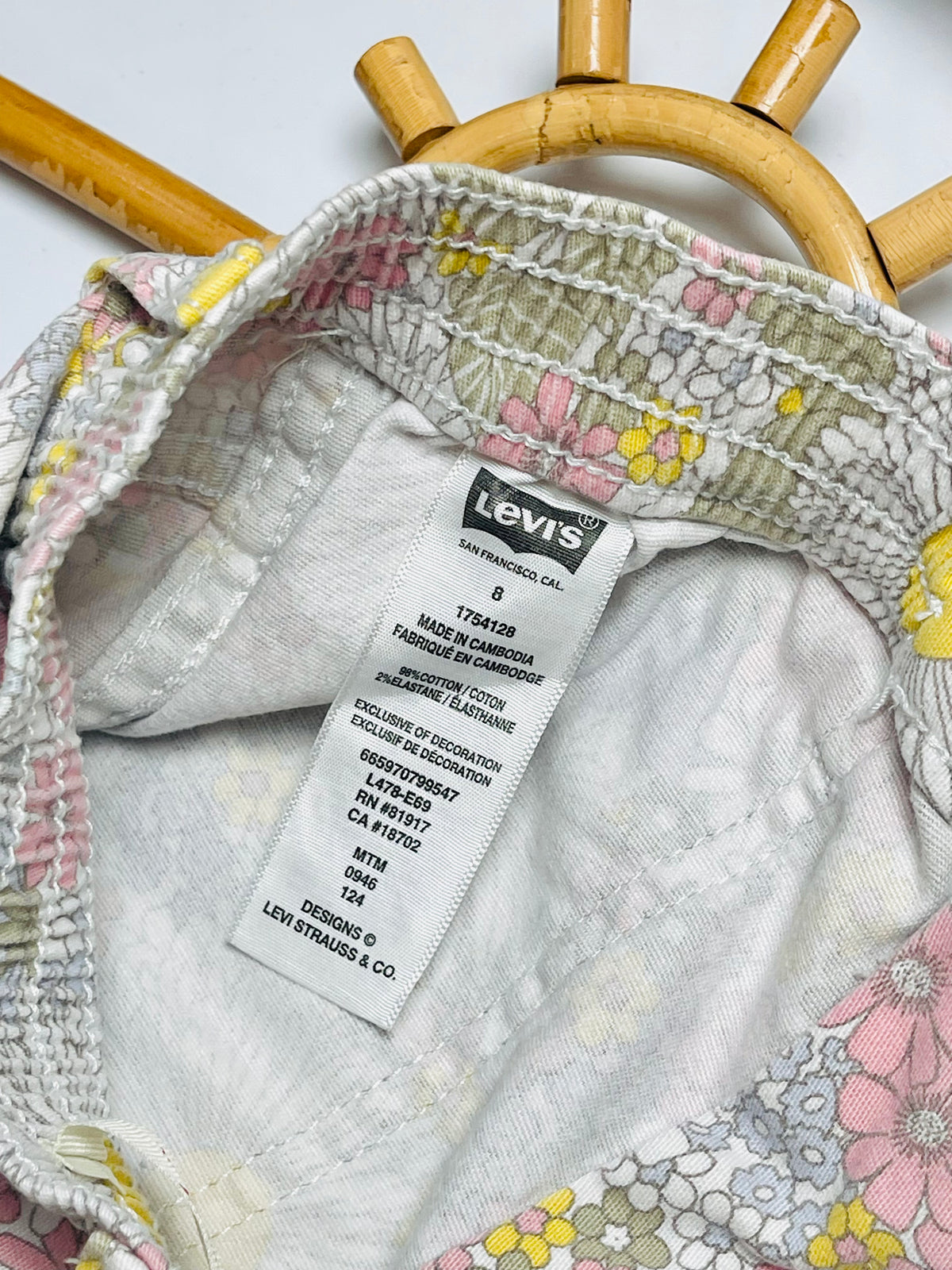 Levi’s Floral Daisy Denim Shorts