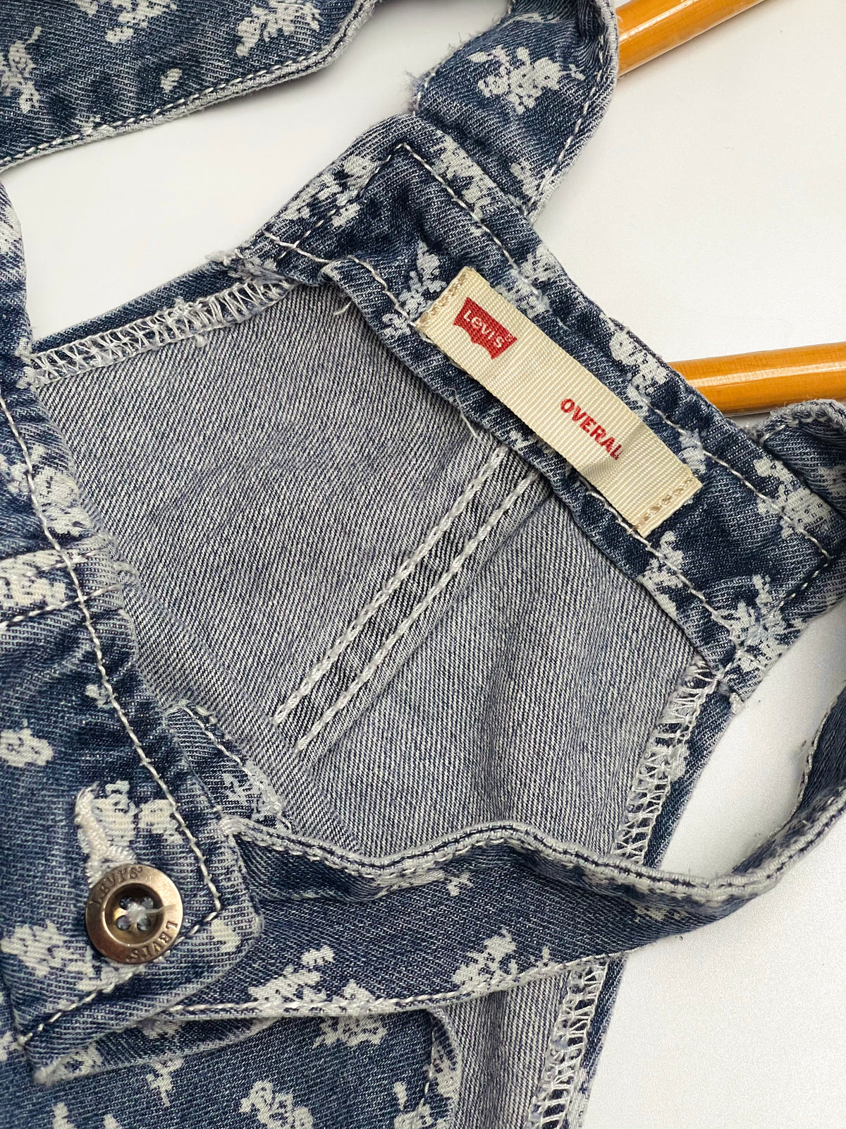 Levi’s Floral Denim Overall – Vintage Blue