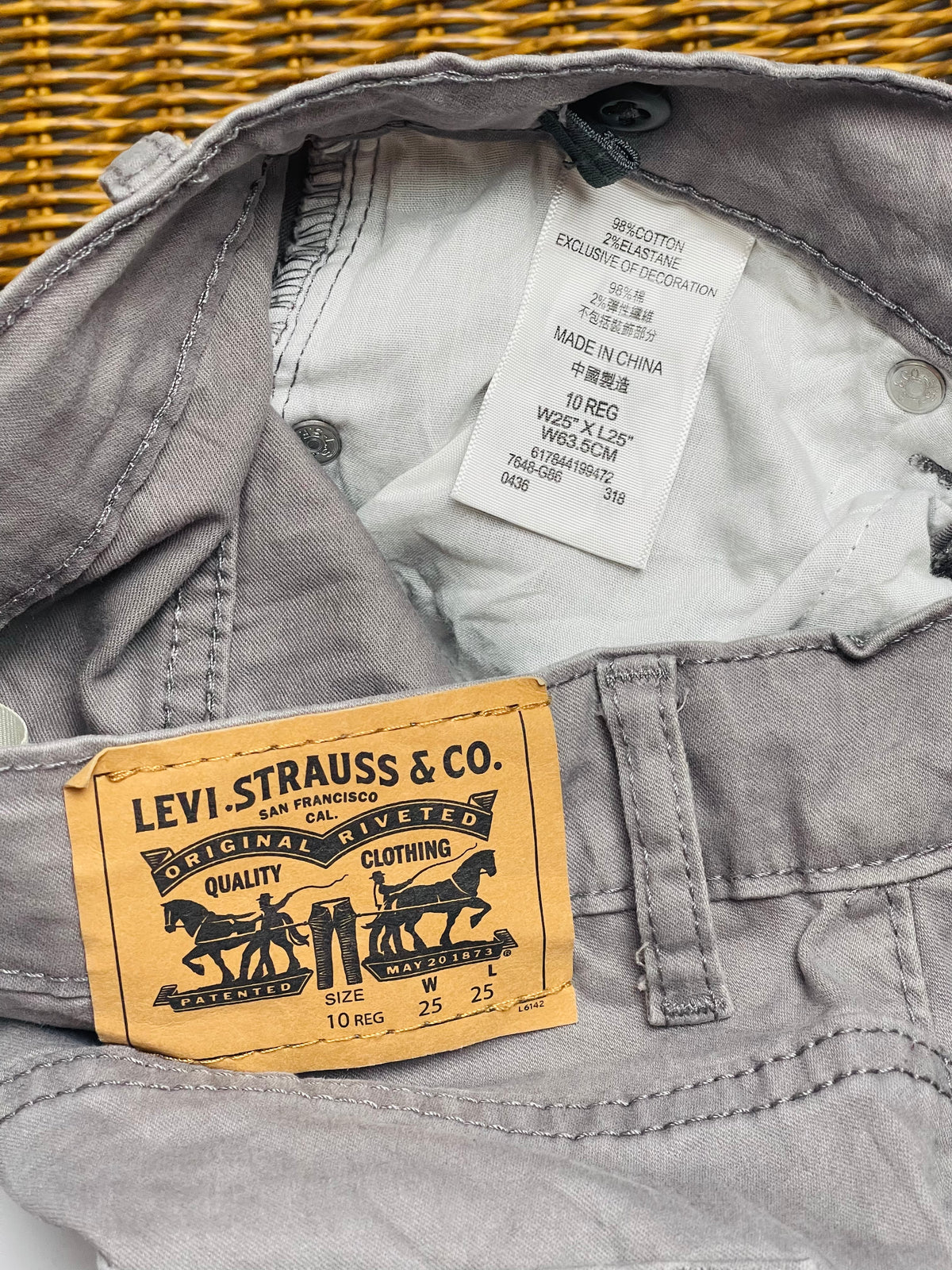 Levi’s 511™ Slim Pants – Grey